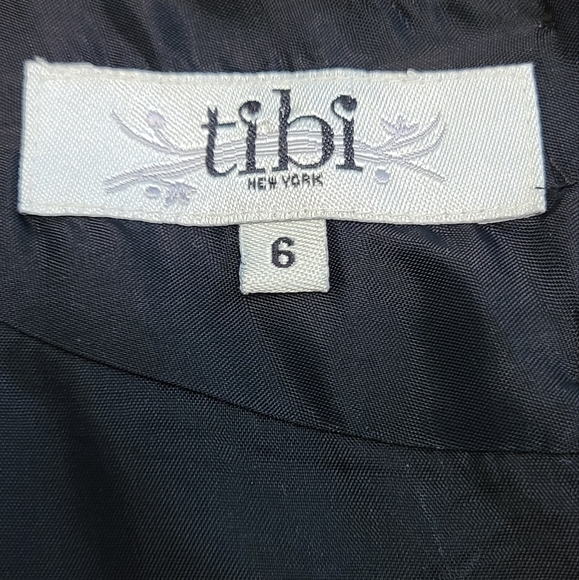 Tibi Sleeveless Silk Top, Size 6 - Picture 8 of 11